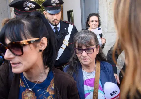 Omicidio Chiara Poggi, UCCISA DA ANDREA SEMPIO? La testimonianza del vigile del fuoco che potrebbe far crollare il suo alibi: la madre sa che il figlio il giorno del delitto non &egrave; mai uscito da Garlasco? E quell&rsquo;inquietante scontrino del parcheggio che&hellip;