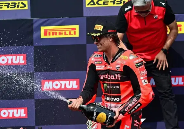 Bulega che piega Toprak, la prima volta di Roberta, gli occhi di Schwant e Tardozzi con Grassilli &ldquo;in astineza&rdquo;: tutto sul sabato della SBK a Cremona