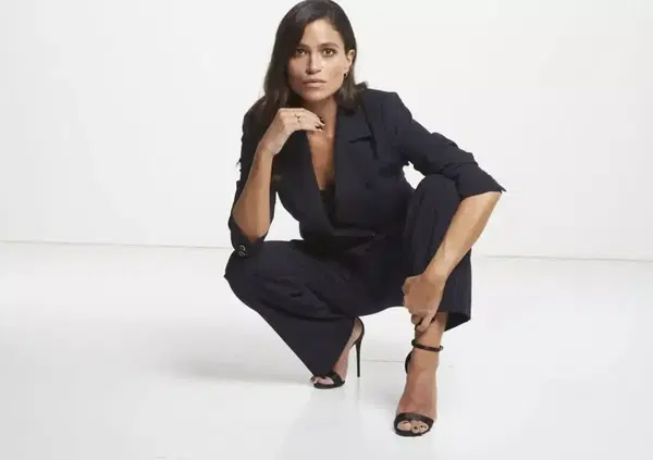 Isola dei famosi, c&rsquo;&egrave; un ruolo pi&ugrave; difficile per Veronica Gentili? I reality flop (The Couple e La Talpa), la scia (chimica) del Grande Fratello e Lorenzo Tano, figlio di Rocco Siffredi nel mirino de Le Iene. I rischi del programma di Canale 5...