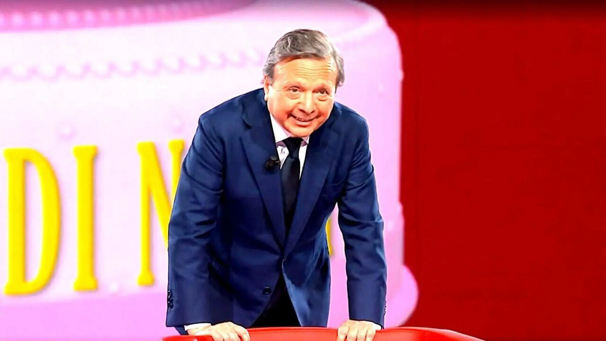 Piero Chiambretti in Donne sull'orlo di una crisi di nervi