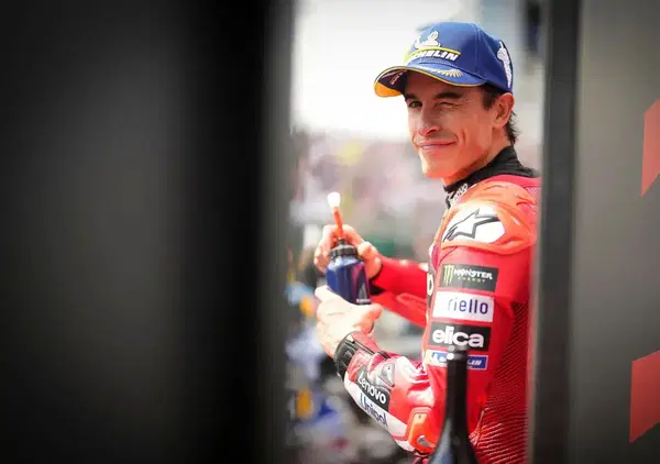 S&igrave;, Marc Marquez ha corso a Le Mans con tre decimi in tasca (e dato una lezione a tutti): &ldquo;Quiles? Lo proteggiamo, la pressione mediatica &egrave; la cosa peggiore&rdquo;
