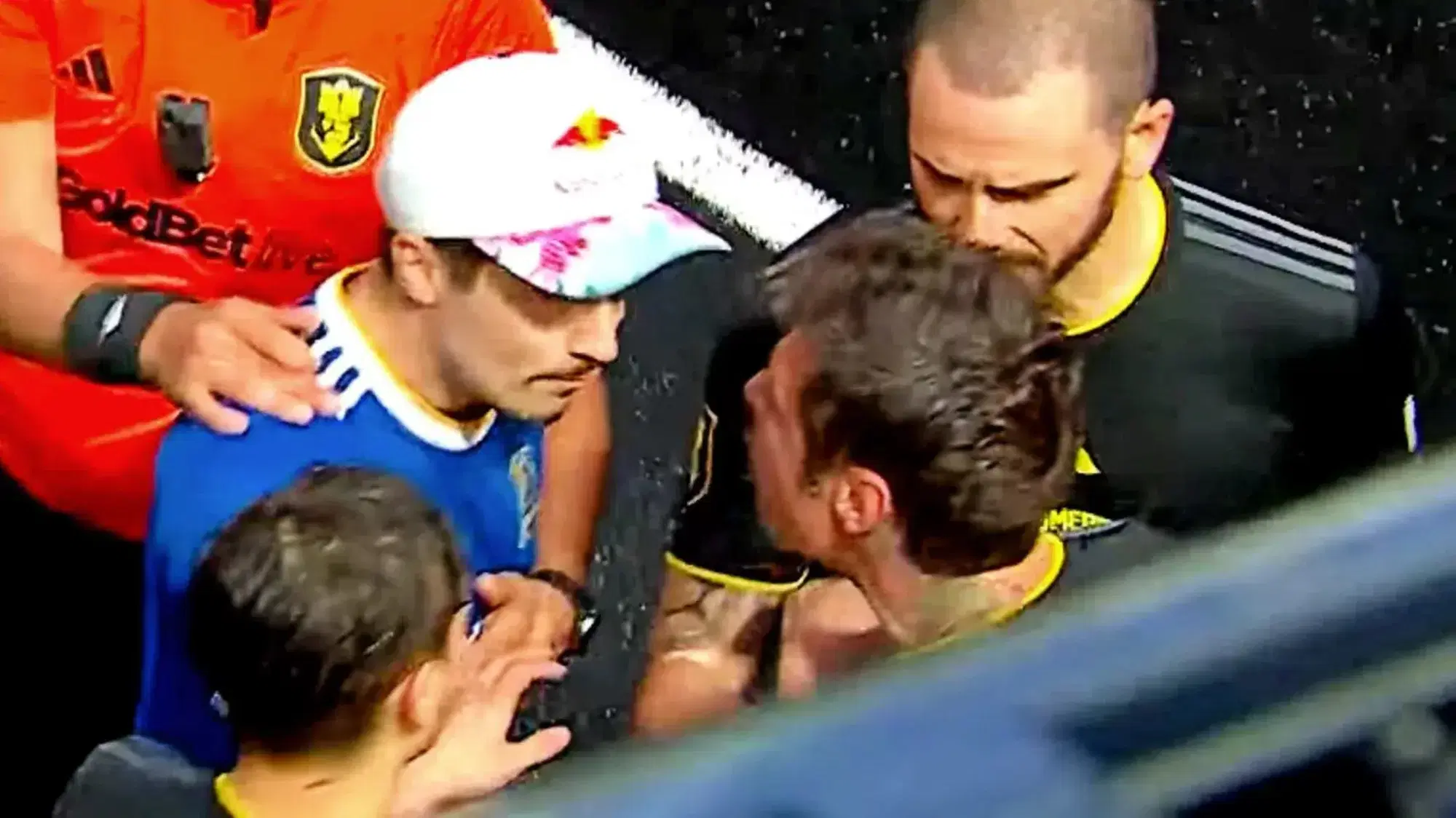 Blur e Fedez a muso duro in Kings League