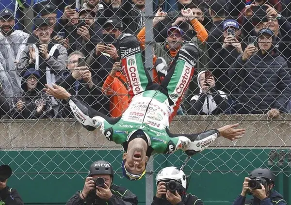 Quel momento in cui resti solo, dopo essere stato solo. Su Johann Zarco un po&rsquo; Napoleone, un po&rsquo; Dumas (figlio) e pure un po&rsquo; Victor Hugo 