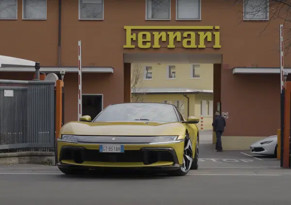 [VIDEO] Abbiamo guidato una Ferrari 12Cilindri per scoprire che ci avevano mentito quasi su tutto