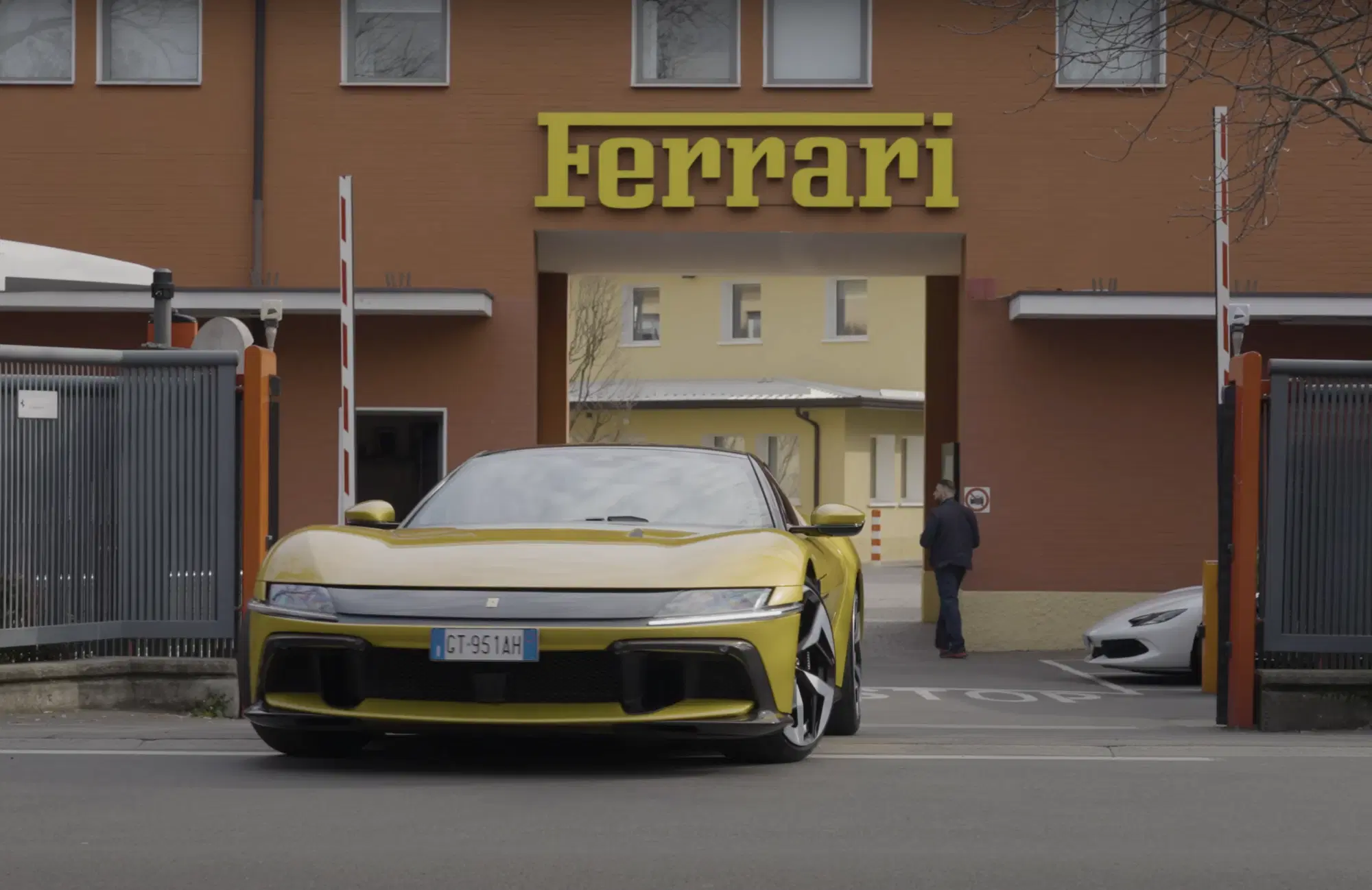 Ferrari 12Cilindri Cover