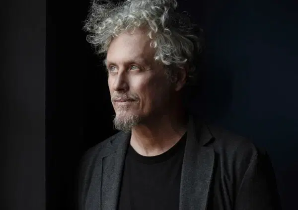 Abbiamo ascoltato in anteprima Libert&agrave; negli occhi, il disco di Niccol&ograve; Fabi, ma com&rsquo;&egrave;? Un Cantico dei cantici di artigianato artistico, musicale, letterario