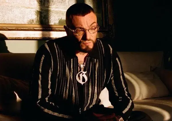 Siamo andati al concerto di Gu&egrave; all&rsquo;Unipol Forum di Milano, ma com&rsquo;&egrave; stato? Tra Marracash, Rose Villain, i Club Dogo, la (sua) tequila e i dieci anni di Vero, ecco perch&eacute; Mr. Fini &egrave; ancora un&rsquo;istituzione nel rap