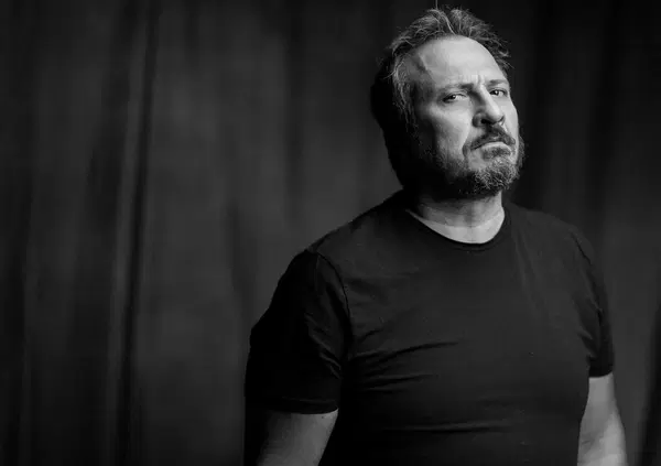 Giorgio Montanini asfalta il sindaco di Orvieto e lo spettatore che ha chiesto il rimborso dello spettacolo: "Ci vorrebbe Stalin per deportarvi a Terni". E Andrea Scanzi gli d&agrave; ragione. Ecco cos'&egrave; successo