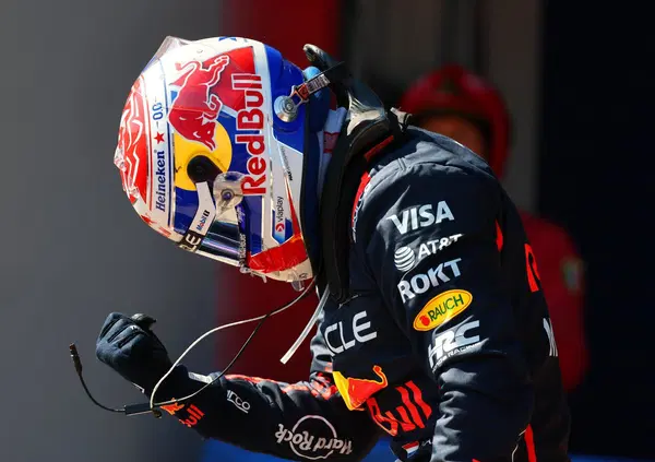 Max Verstappen domina Imola, la Ferrari fa tutto bene ma Leclerc impazzisce in radio. Eppure si parla ancora di quella Virtual Safety Car