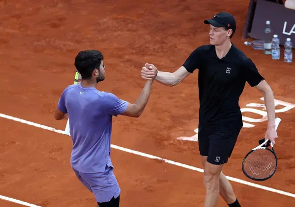Volevamo il classico, al settimo mese ci hanno dato Sinner-Alcaraz: la finale di Roma ha gi&agrave; cambiato la storia del Tennis?