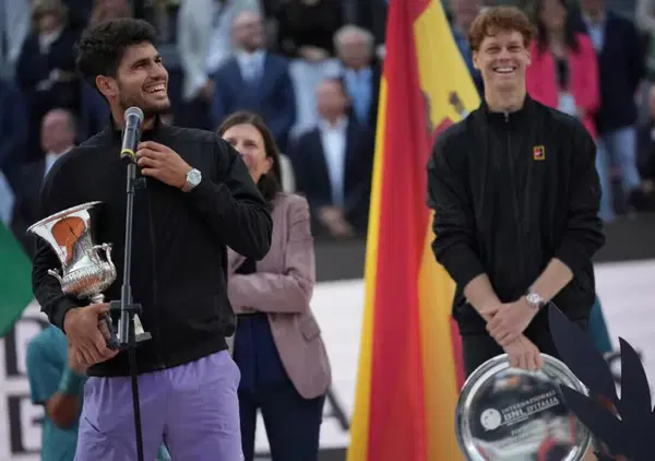 Le racchettate di Andrea Scanzi: &ldquo;Chi dice che Sinner ha deluso non capisce un caz*o di tennis. Alcaraz? Strafottente e smargiasso, a Roma in modalit&agrave; Stocazzo. E il suo documentario su Netflix...&rdquo;. E su Musetti e il caso doping&hellip;