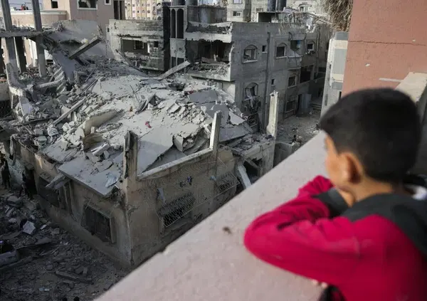 Il silenzio assordante degli ebrei sul massacro in Palestina, perch&eacute; nessuno parla? E Trump che prometteva la pace, come in Ucraina, dov'&egrave; finito? A litigare con Springsteen e Taylor Swift...