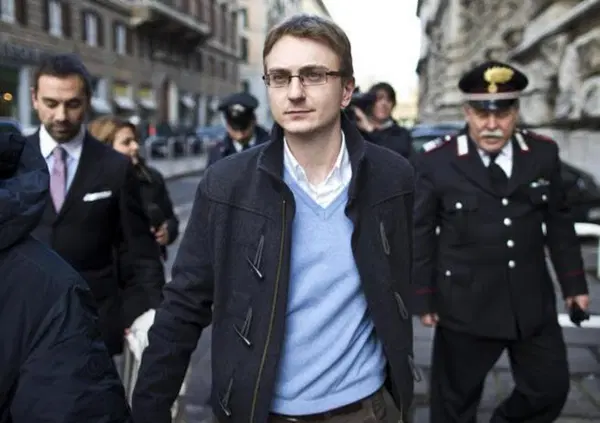 Corona risolve il delitto di Garlasco? Le bombe a Falsissimo: asfalta Giallo con Nuzzi di Quarto grado, anticipa il supertestimone delle Iene e su Elisabetta Gregoraci&hellip;