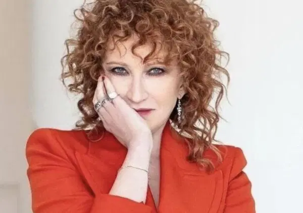 Fiorella Mannoia spacca tutto a Tintoria: la bestemmia a Sanremo? &ldquo;La prossima canto Porta la gonna&rdquo;. Il mercato discografico? &ldquo;A 27 anni sei vecchio&rdquo;. E sulle impennate in moto, le Harley Davidson, Vasco, Panariello e il cinema&hellip;