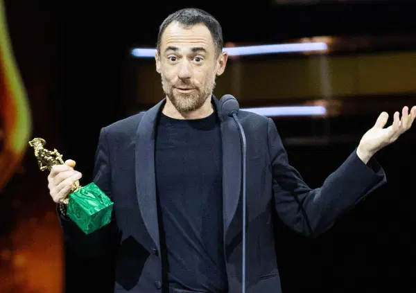 Cinema in crisi, ma Pupi Avati &amp; C. hanno ragione a protestare sul tax credit? Libero li asfalta: &ldquo;7,2 miliardi di euro a fondo perduto in otto anni. Le star la buttano in politica&rdquo;. Elio Germano? &ldquo;300 mila euro per interpretare Berlinguer&rdquo;