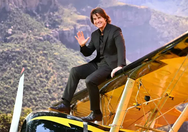 Abbiamo visto al cinema Mission: Impossible &ndash; The Final Reckoning, ultimo film della saga con Tom Cruise, ma com'&egrave;? Una domanda: &egrave; l&rsquo;ultimo stuntman del mondo o il primo cyborg sul set? 