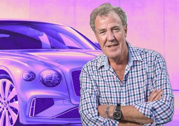 Jeremy Clarkson prova la Bentley Flying Spur: &ldquo;Una ninna nanna su due ruote&rdquo;. Rivali? &ldquo;Non me ne viene in mente nemmeno uno&rdquo;. Mentre Aston Martin...