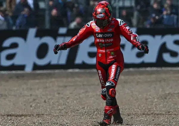 Ma quale arreso e sconfitto? Pecco Bagnaia &egrave; solo realista e ha capito che Marc Marquez pu&ograve; essere l&rsquo;unico alleato: &ldquo;Lui &egrave; molto bravo e riesce a nascondere il problema&rdquo;
