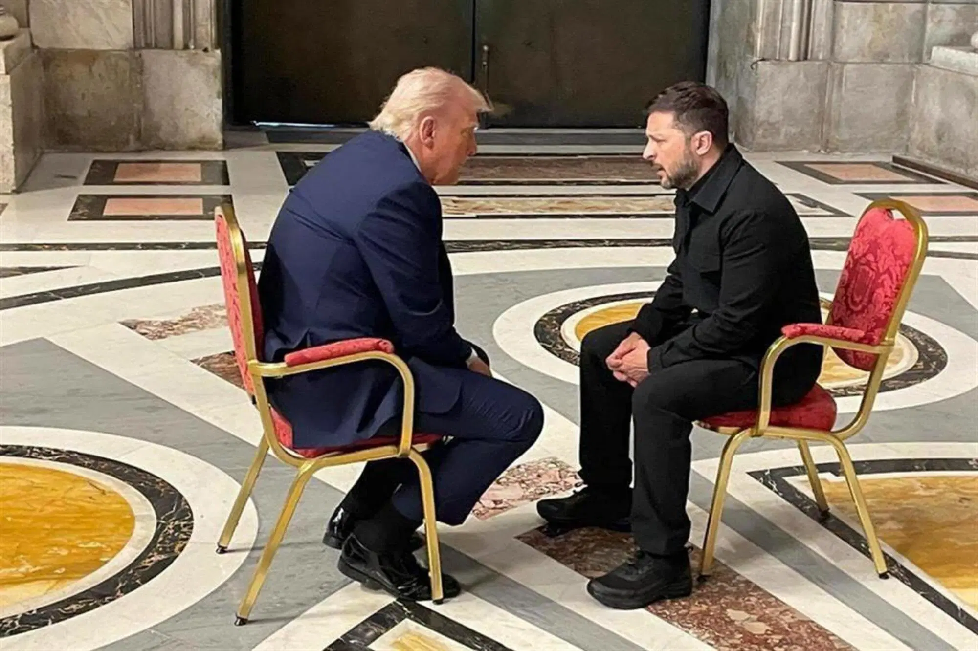 Trump e Zelensky al funerale di Papa Francesco