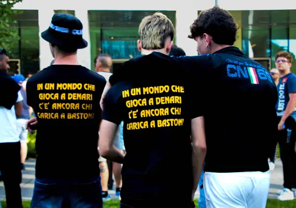 Chi ha paura degli ultras? Siamo stati alla protesta per i biglietti della finale di Champions League della curva Nord dell&rsquo;Inter: tra cori contro la societ&agrave;, richieste sui tagliandi (&ldquo;Non vogliamo favori&rdquo;) e l&rsquo;inchiesta, ecco com&rsquo;&egrave; andata