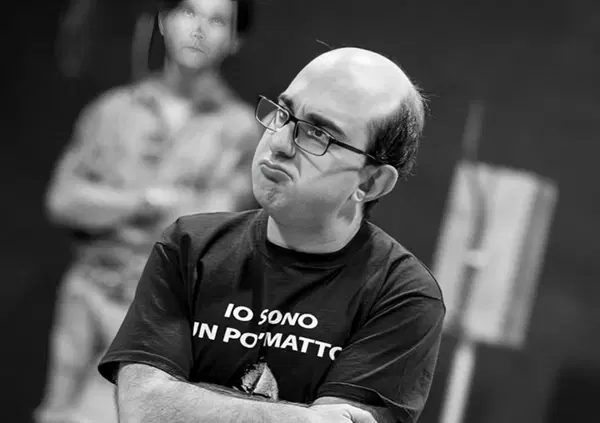 Non solo mer*a: Che ci faccio qui di Iannacone &egrave; resistenza intellettuale in Tv. Carlo di Bartolomeo, l&rsquo;attore autistico con la memoria che supera Chatgpt: &ldquo;Ho avuto una paralisi cerebrale, tengo la mente allenata&rdquo;. La Rai ha fatto centro?