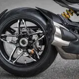 Ducati XDiavel V4 2025: l'abbiamo guidata e abbiamo scoperto che non ci avevamo capito un ca**o