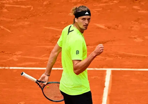 FOLLIA ZVEREV: Scommette il suo orologio da 300 mila euro in diretta dal Roland Garros. Ma che modello &egrave;? E perch&eacute; Sascha ha voluto sfidare i presenti in studio?