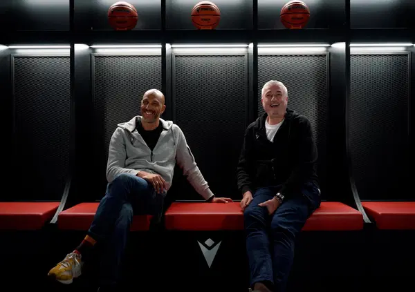 Myers, Danilović e quella Bologna distrutta dalla rivalit&agrave; che finalmente pu&ograve; fare pace. Signori, questa intervista &egrave; un tributo alla storia del basket [VIDEO]