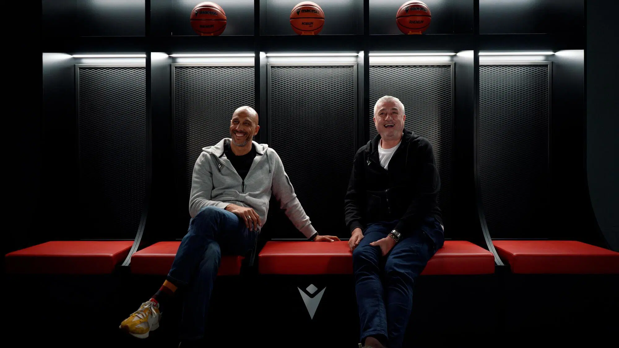 Carlton Myres e Sasha Danilovic