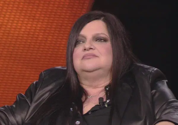 Omicidio Pierina Paganelli, &ldquo;LE SCAPPATELLE DI LOUIS? NON C&rsquo;ERA ACCORDO&rdquo;, le rivelazioni di Valeria Bartolucci sulla relazione extraconiugale di Dassilva con Manuela Bianchi: prima l&rsquo;ha coperto e poi scaricato. E sui vestiti lavati e la finta zoppia&hellip;