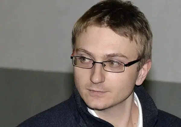 Omicidio Poggi, TUTTA LA VERIT&Agrave; sull&rsquo;ossessione di Stasi per i video por*o spiegata da Roberta Bruzzone: &ldquo;&Egrave; il movente dell&rsquo;omicidio, Chiara forse aveva scoperto il suo lato oscuro. Una collezione di filmati violenti,&rdquo;.  Il motivo della sua poca empatia?