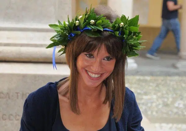 Omicidio Poggi, LA BOMBA di Fabrizio Corona: &ldquo;Vi svelo il vero movente del delitto di Garlasco&rdquo;. Su Falsissimo l&rsquo;intervista inedita alla cugina Stefania Cappa, rincorsa per le strade di Milano, al padre Ermanno e ad Andrea Sempio. Ma chi ha ucciso Chiara?