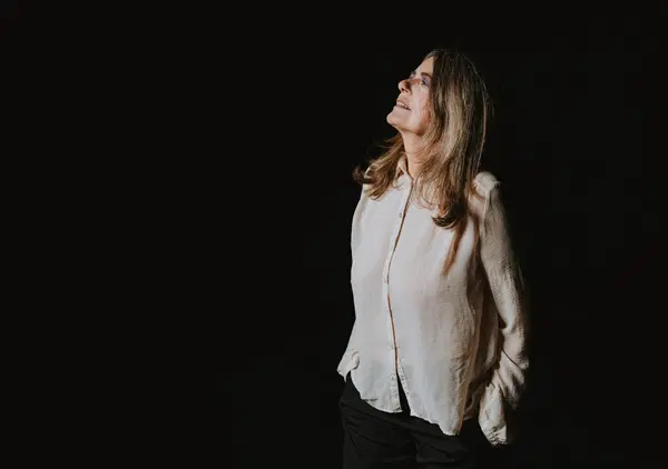 Abbiamo ascoltato Nitrito, il nuovo album di Nada, ma com&rsquo;&egrave;? Musica uscita da un passato che profuma di futuro: tra &ldquo;punk da camera&rdquo; e cuori spezzati&hellip;