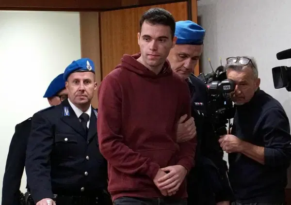 Gianluigi Nuzzi sull&rsquo;aggravante della crudelt&agrave; a Filippo Turetta: &ldquo;Giulia Cecchettin ha subito una via crucis interminabile&rdquo;. E lo stalking? &ldquo;L&rsquo;accusa non ha trovato il consenso, ma in appello&hellip;&rdquo;
