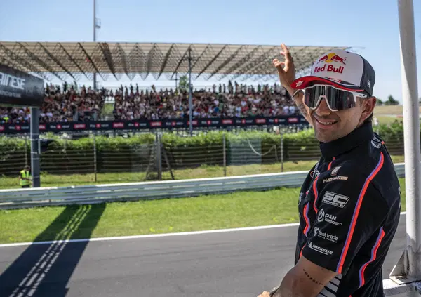 [VIDEO] Jorge Mart&iacute;n pu&ograve; restare in Aprilia? Lo abbiamo chiesto a lui: &ldquo;&Egrave; complicato, non &egrave; colpa di nessuno&rdquo;. E Max Biaggi aggiunge un tassello fondamentale