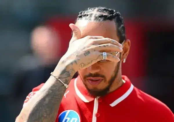 Hamilton, Ferrari, Terruzzi e la fine della magia: &ldquo;Lewis vorrebbe scappare&rdquo;. E se Verstappen &egrave; ancora superman in Formula 1, il compagno di Leclerc &ldquo;ha perso i super poteri&rdquo;? &ldquo;Quando ti infila Hulkenberg...&rdquo;