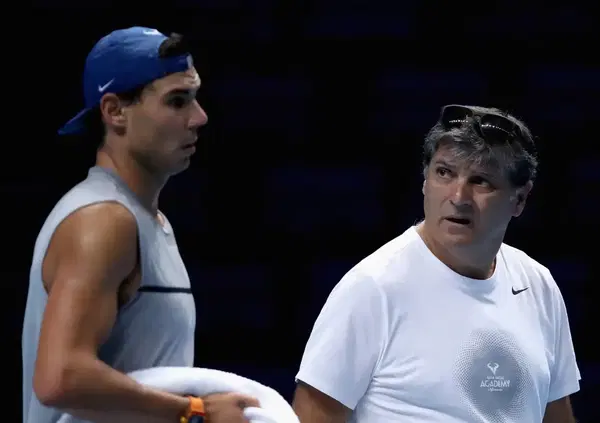 Roland Garros, Nadal senior vuole cambiare il tennis? Intanto Toni fa un nome: &ldquo;Potrebbe competere quasi alla pari con Alcaraz e Sinner&rdquo;. Ma chi &egrave; il prescelto dello zio di Rafa? Poi prende a racchettate il regolamento Atp e avverte: &ldquo;Cosi perder&agrave; i tifosi