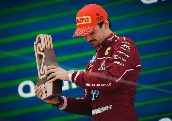 Attenzione, a vedere questi numeri Charles Leclerc &egrave; il miglior pilota di questa Formula 1. Serviva l'arrivo di Hamilton in Ferrari per sbloccarlo?