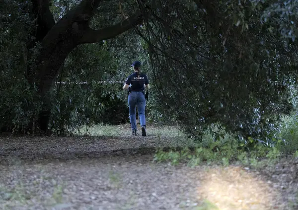 ORRORE A ROMA, ma che &egrave; successo a Villa Pamphili? Bimba e donna (madre e figlia dell'Est?) trovate morte. C&rsquo;&egrave; un unico assassino? E l'&ldquo;ipotesi clochard&rdquo;...