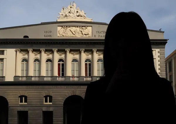 &ldquo;Non voglio avere questa conversazione&rdquo;: MA NOI S&igrave;&hellip; Inchiesta Fondazione San Carlo, ma &egrave; possibile che Maria Pia Gaeta sia Responsabile dell&rsquo;anticorruzione e delle Risorse Umane e non risponda ai giornalisti che fanno domande?