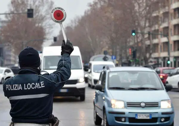 Addio alle auto diesel Euro 5: da ottobre un milione di italiani a piedi. Ma sapete chi paga la rottamazione? E soprattutto: chi non ha soldi per cambiare?