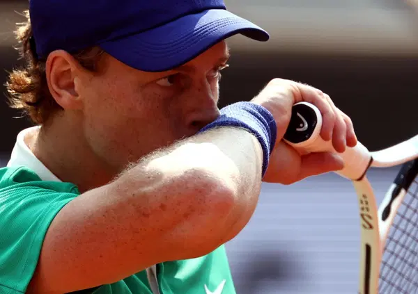 Su Sinner &egrave; Cazzullo contro Gramellini al Corriere? Per Aldo dire che &egrave; Jannik &egrave; stato beccato dai francesi pro Alcaraz al Roland Garros &egrave; &ldquo;vittimismo social&rdquo;. Quindi smentisce Massimo (&ldquo;gli hanno tifato contro perch&eacute; per loro &egrave; italiano&rdquo;)?