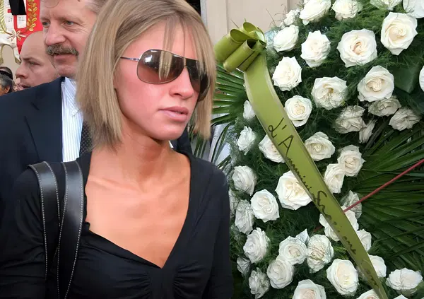 Omicidio Poggi, ma avete sentito L&rsquo;INTERCETTAZIONE DI STEFANIA CAPPA? &ldquo;Sono dalle 5:00 in caserma. Cosa dicono i giornali?&rdquo; Ma perch&eacute; voleva saperlo prima dell&rsquo;interrogatorio? 