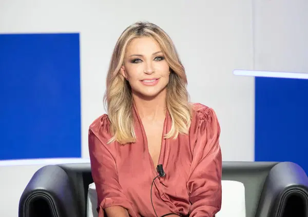 PAOLA FERRARI TOTALE A MOW: &ldquo;Nazionale ridotta cos&igrave;? Un&rsquo;offesa. Dopo Spalletti? Serve un allenatore con cazzimma: non Gattuso, ma Conte o De Zerbi&rdquo;. Poi difende Baggio, Maldini e San Siro, e su Diletta Leotta e Inzaghi...