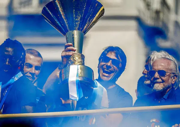 Abbiamo letto &ldquo;Dare tutto, chiedere tutto&rdquo; di Antonio Conte, ma com&rsquo;&egrave;? Le parti interessanti sono i dialoghi con Berruto. E quell&rsquo;aneddoto su Buffon&hellip;