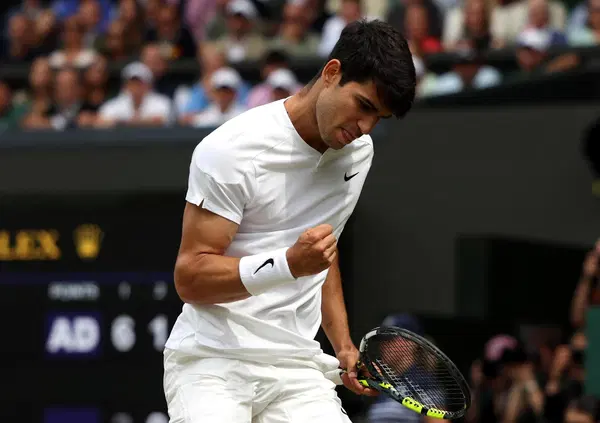 PIOGGIA DI MILIONI: Ma seriamente Alcaraz, Sinner, Djokovic &amp; Co hanno chiesto l&rsquo;aumento? Ecco cosa succede gi&agrave; da Wimbledon e quanto guadagneranno i tennisti