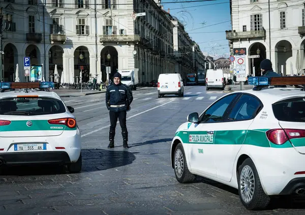 Blocco auto diesel Euro 5, ma &egrave; pi&ugrave; importante la transizione o la &ldquo;transazione&rdquo; delle multe nelle casse dei Comuni? Ecco perch&eacute; il caos burocratico tra Regioni e Bruxelles rischia di abbattersi sugli automobilisti