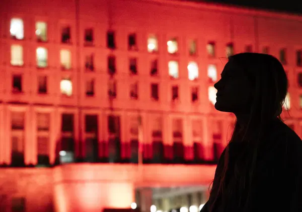 Dopo il caso di Lucia Regna, massacrata di botte dall'ex compagno ancora libero, denunciare una violenza &egrave; utile? La risposta ce la danno gli avvocati Bernardini de Pace, Taormina e Anselmo...