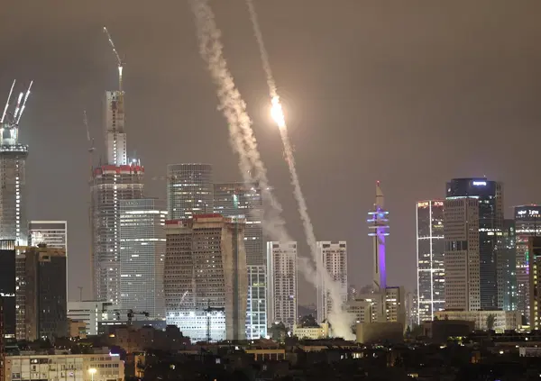 GUERRA GI&Agrave; FINITA? &ldquo;L&rsquo;Iran ha contattato Oman e Qatar&rdquo;, la bomba del Jerusalem Post. Intanto Donald Trump: &ldquo;Possiamo facilmente ottenere un accordo&rdquo;. Ecco cosa sappiamo