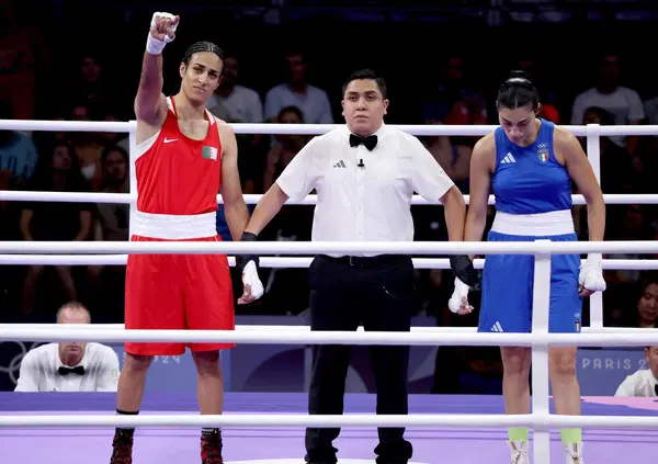 Imane Khelif maschio biologico? La bomba di Le Point sulle Olimpiadi: &ldquo;UN IMBROGLIO. Perch&eacute; cos&igrave; tante pugili come Angela Carini sono state costrette a ingoiare le loro lacrime di perdenti?&rdquo;